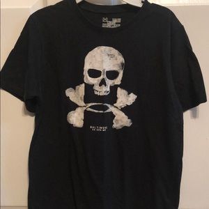 Under Armour Shirts & Tops - Under Armour T-shirt Under Armour Shirts & Tops - Under Armour T-shirt